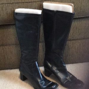 Black dress boots